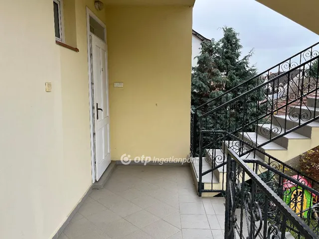 Eladó lakás Eger 94 nm