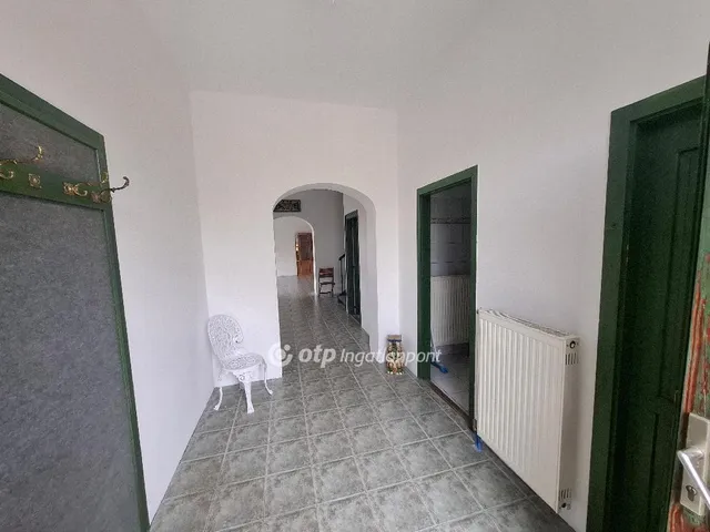 Eladó ház Eger, Hajdúhegy 378 nm