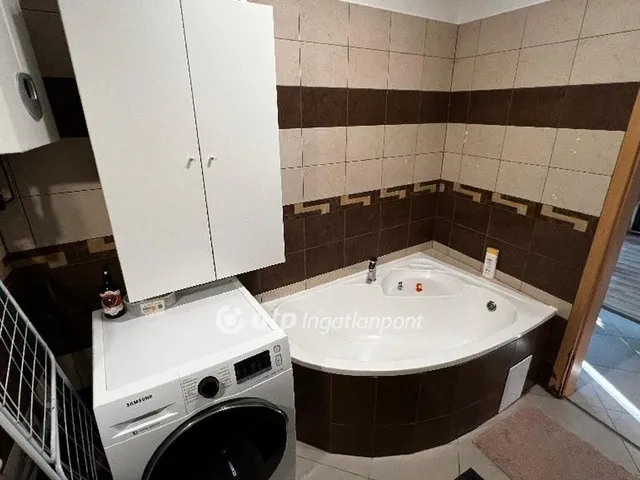 Eladó lakás Eger 74 nm