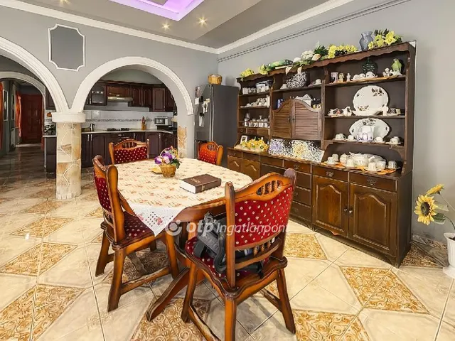 Eladó ház Kisnána 140 nm