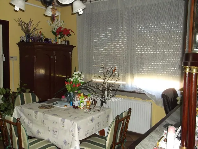 Eladó ház Gyöngyös 174 nm