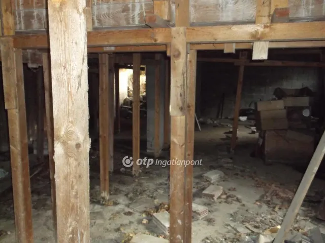 Eladó ház Gyöngyös 30 nm