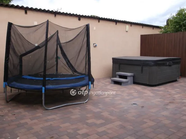 Eladó ház Gyöngyös 182 nm