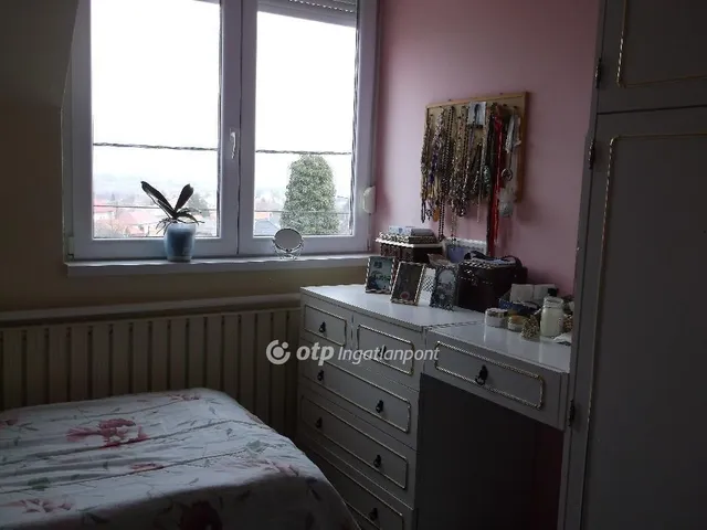 Eladó ház Abasár 210 nm