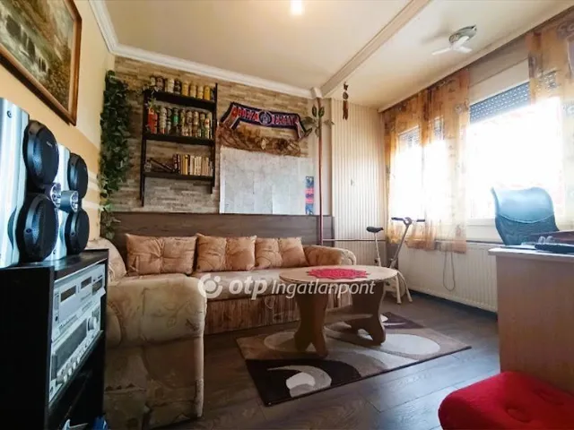 Eladó lakás Gyöngyös 71 nm