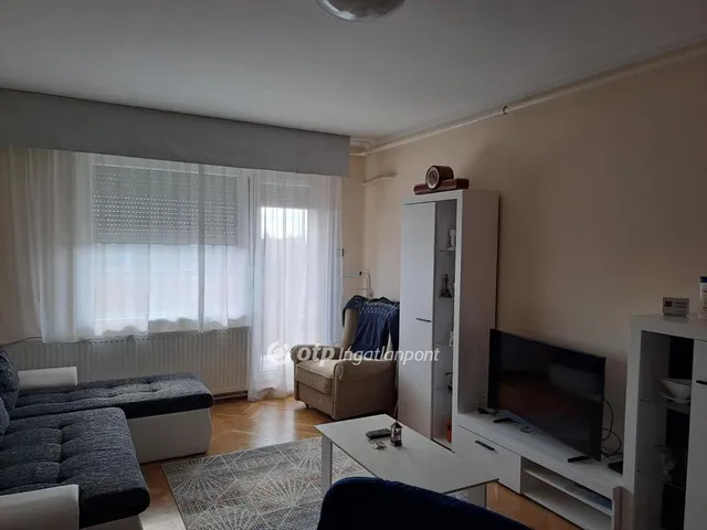 Eladó lakás Gyöngyös 57 nm