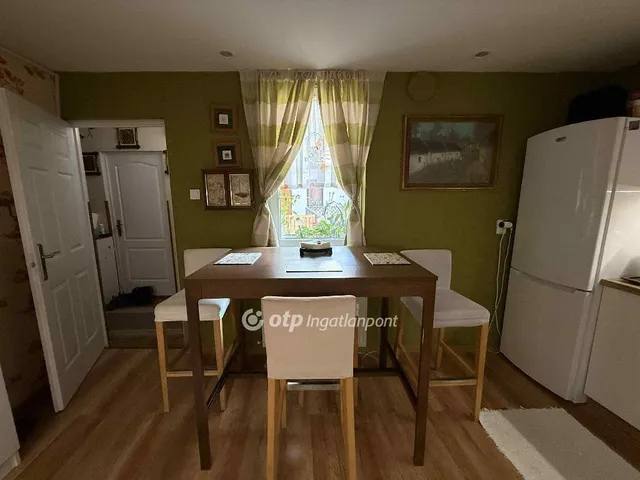 Eladó lakás Eger 77 nm