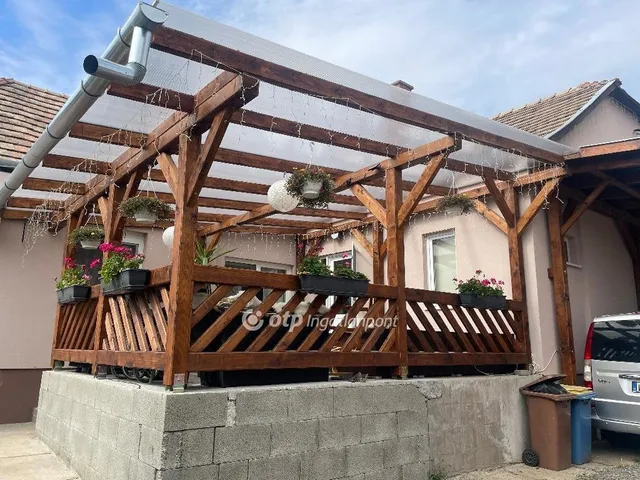 Eladó ház Rózsaszentmárton 110 nm