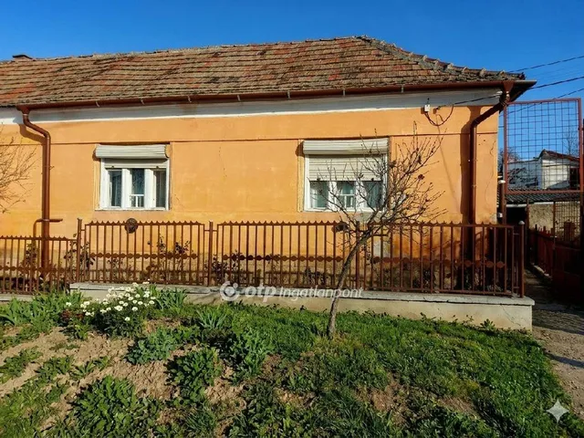 Eladó ház Noszvaj 63 nm