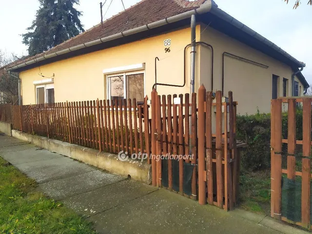 Eladó ház Jászfényszaru 131 nm