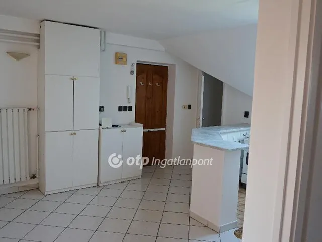 Eladó lakás Gyöngyös 87 nm