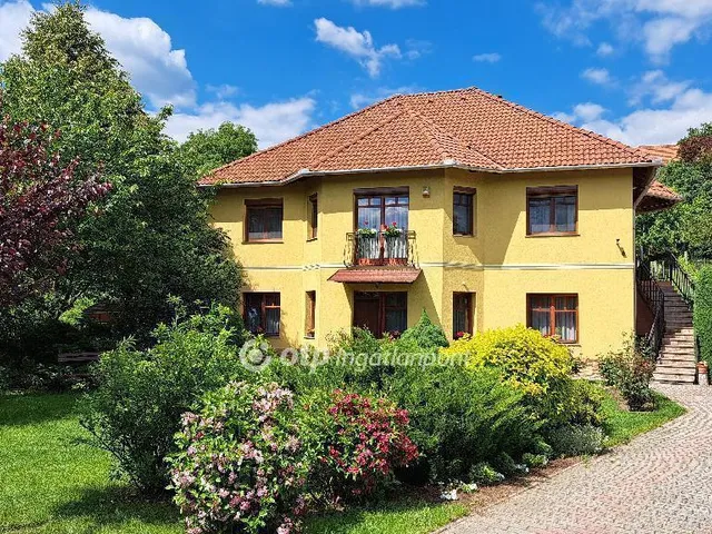 Eladó ház Eger 280 nm