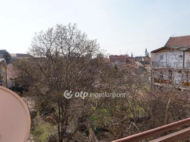 Eladó lakás Gyöngyös 87 nm