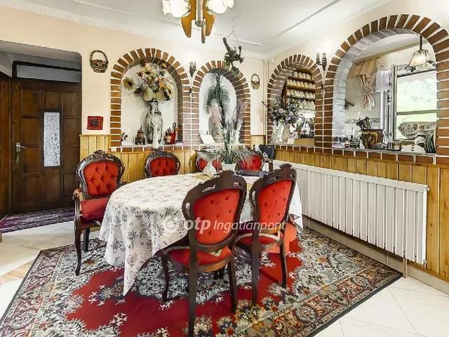 Eladó ház Sirok 270 nm