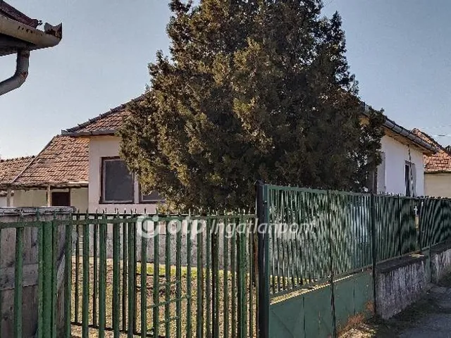 Eladó ház Tápióság 75 nm