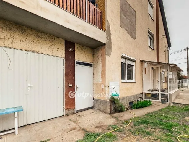 Eladó ház Hatvan 160 nm