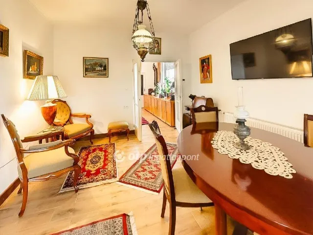 Eladó ház Hatvan 160 nm