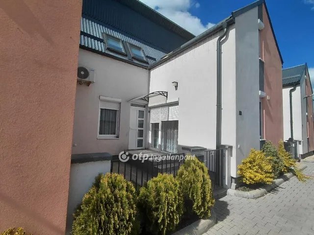 Eladó ház Hatvan 73 nm