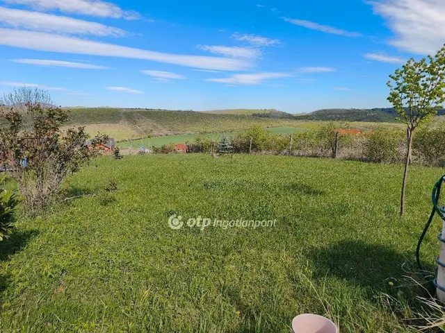 Eladó telek Egerszalók 672 nm