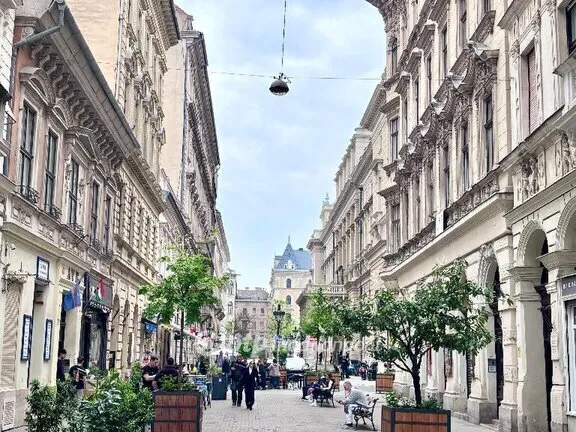 Eladó lakás Budapest VI. kerület 106 nm