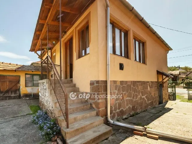Eladó ház Bükkzsérc 65 nm