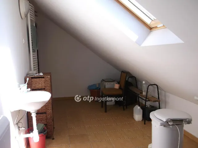 Eladó ház Gyöngyös 174 nm