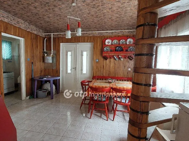 Eladó nyaraló Mezőkövesd 74 nm