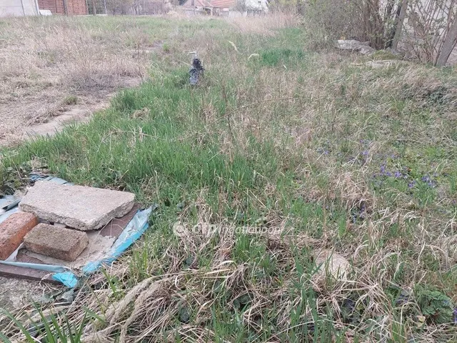 Eladó telek Hatvan 1338 nm