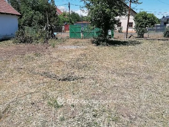 Eladó telek Hort 2158 nm