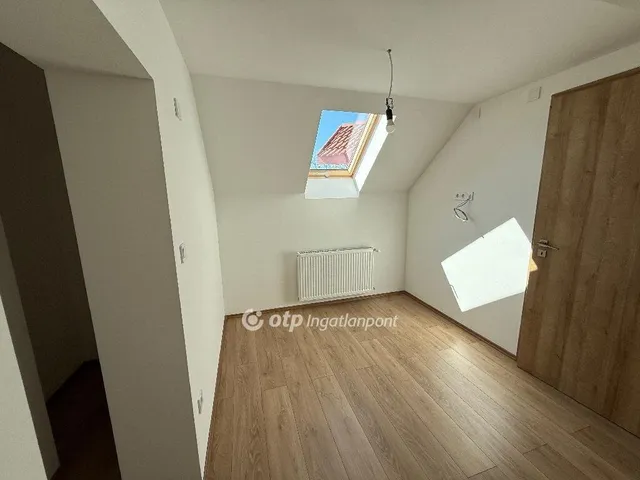Eladó lakás Gyöngyös 114 nm