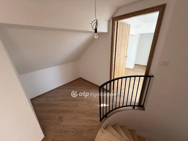Eladó lakás Gyöngyös 114 nm