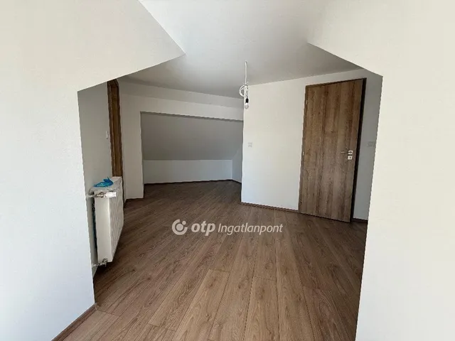 Eladó lakás Gyöngyös 114 nm