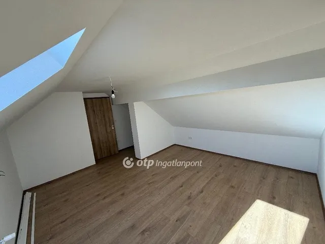 Eladó ház Gyöngyös 200 nm