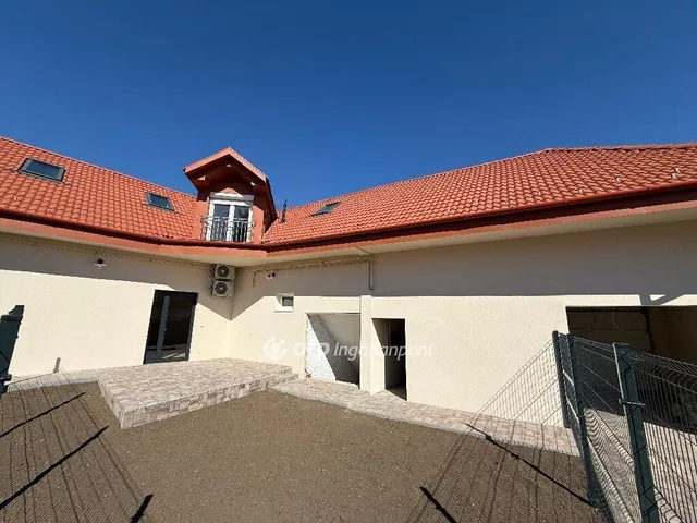 Eladó ház Gyöngyös 200 nm