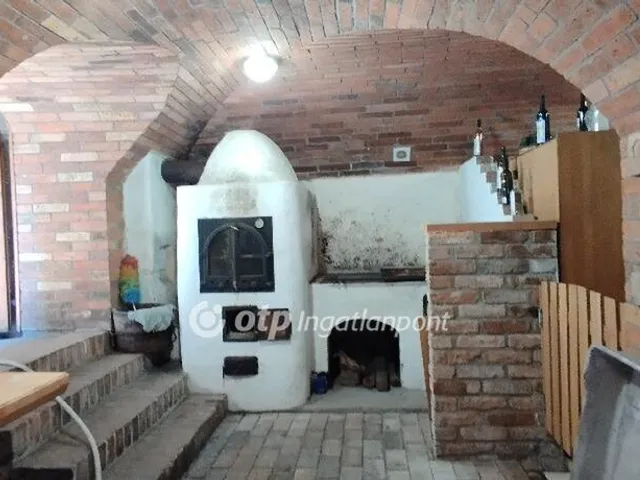 Eladó ház Gyöngyössolymos 160 nm