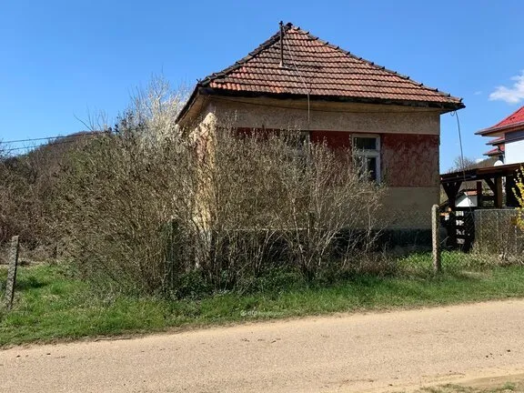 Eladó ház Istenmezeje 35 nm