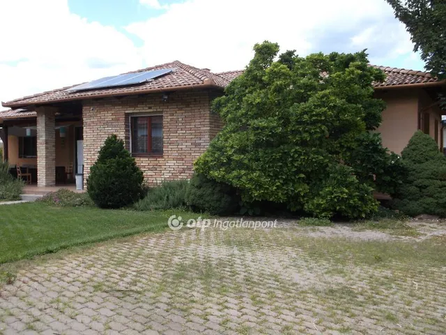 Eladó ház Gyöngyös 130 nm