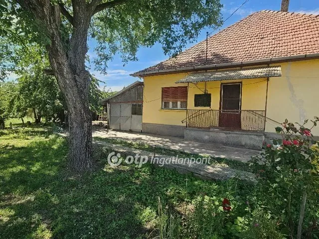 Eladó ház Füzesabony 90 nm
