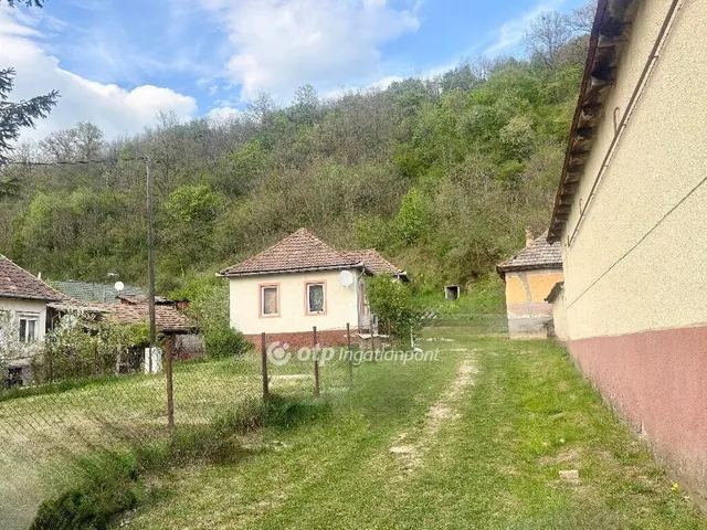 Eladó ház Istenmezeje 80 nm
