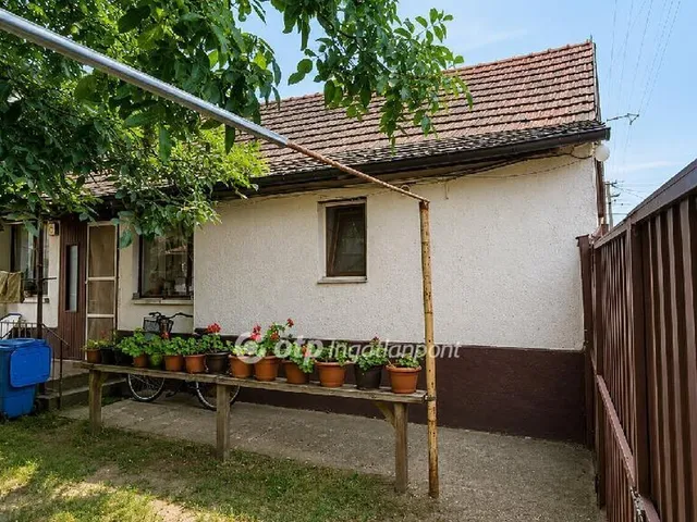 Eladó ház Jászfényszaru 63 nm