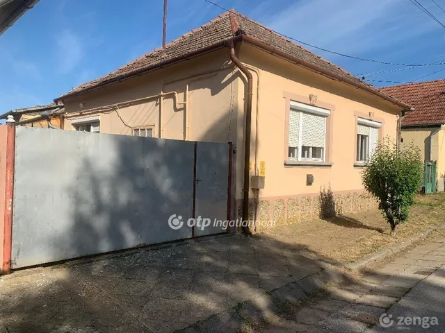 Eladó ház Pétervására 130 nm