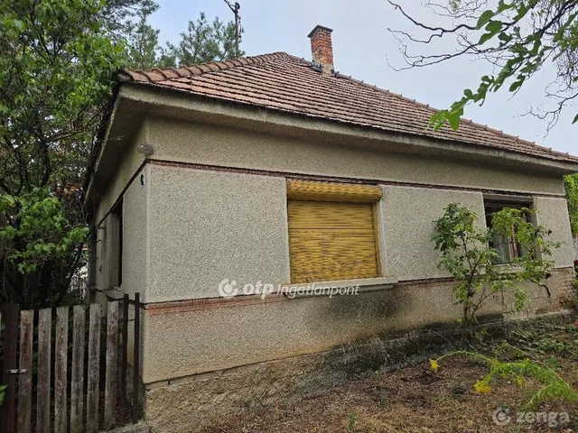 Eladó ház Szada 90 nm