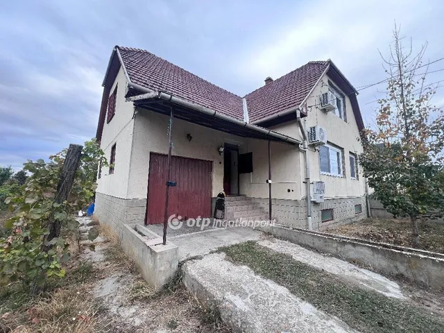 Eladó ház Feldebrő 130 nm