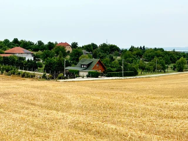 Eladó telek Cserszegtomaj 4445 nm