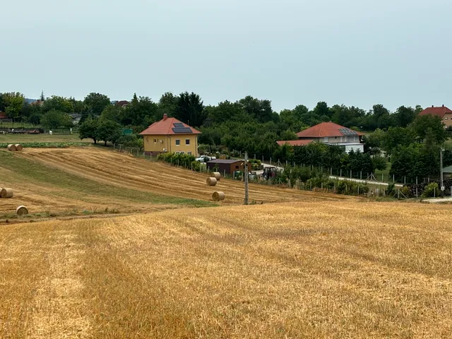 Eladó telek Cserszegtomaj 1920 nm