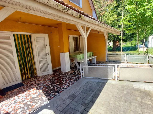 Eladó ház Zamárdi, Fürdőtelep, Gábor Áron utca 101 nm