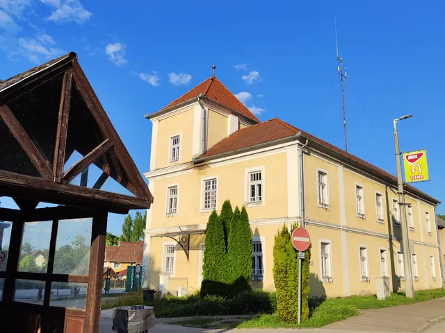Eladó ház Balatonföldvár 254 nm