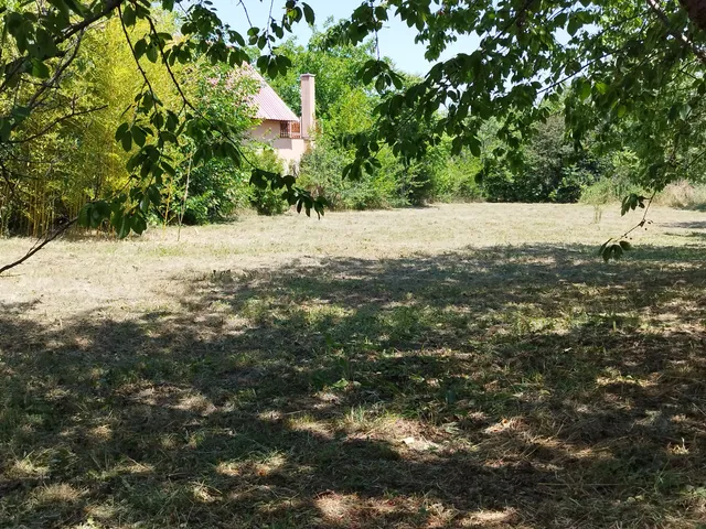 Eladó telek Balatonszárszó 1574 nm