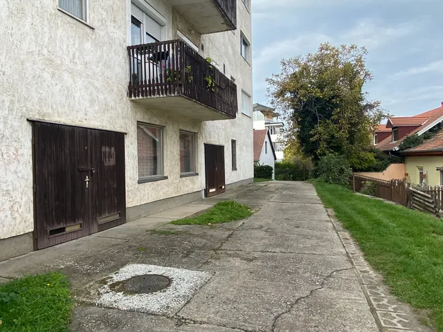 Kiadó garázs Siófok, Fokihegy 22 nm