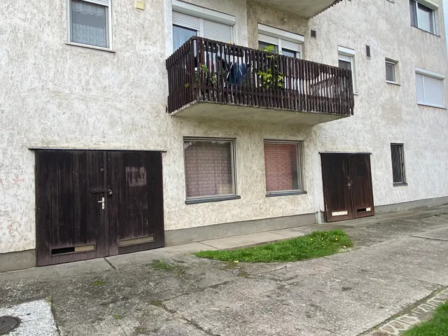 Kiadó garázs Siófok, Fokihegy 22 nm